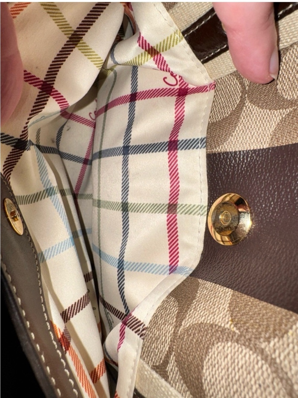 COACH 2007 Heritage Stripe
Horse & Carriage Signature Tote -
GUC - Picture 10 of 10
